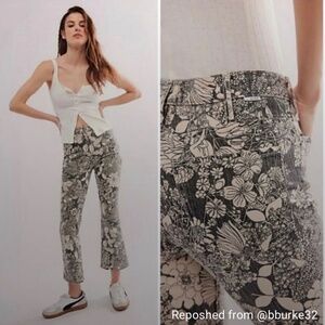 Mother the Hustler ankle Jeans blue and cream/white  print